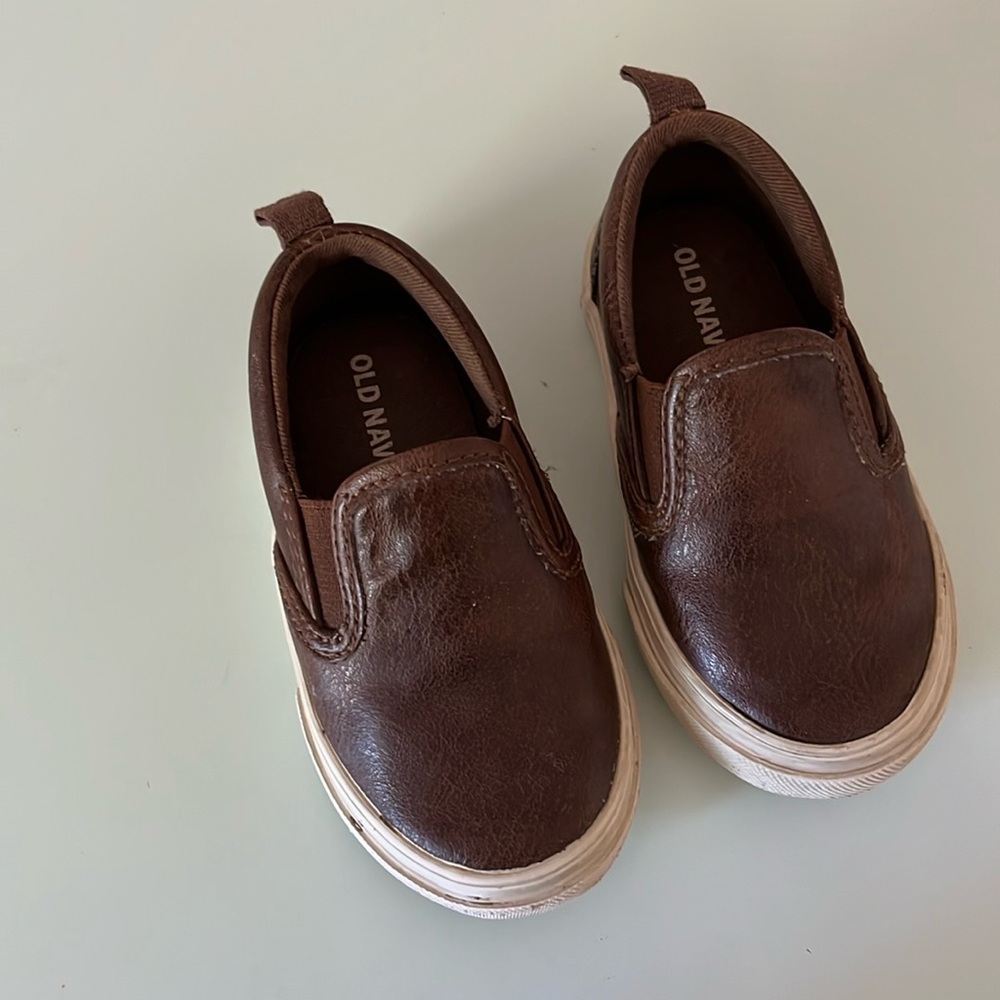 Old navy Toddler faux leather boat shoes